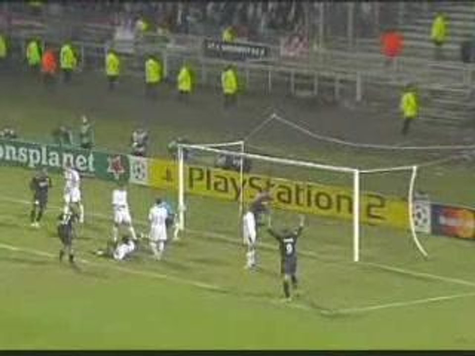 Lyon 1 - PSV 0 : TIAGO