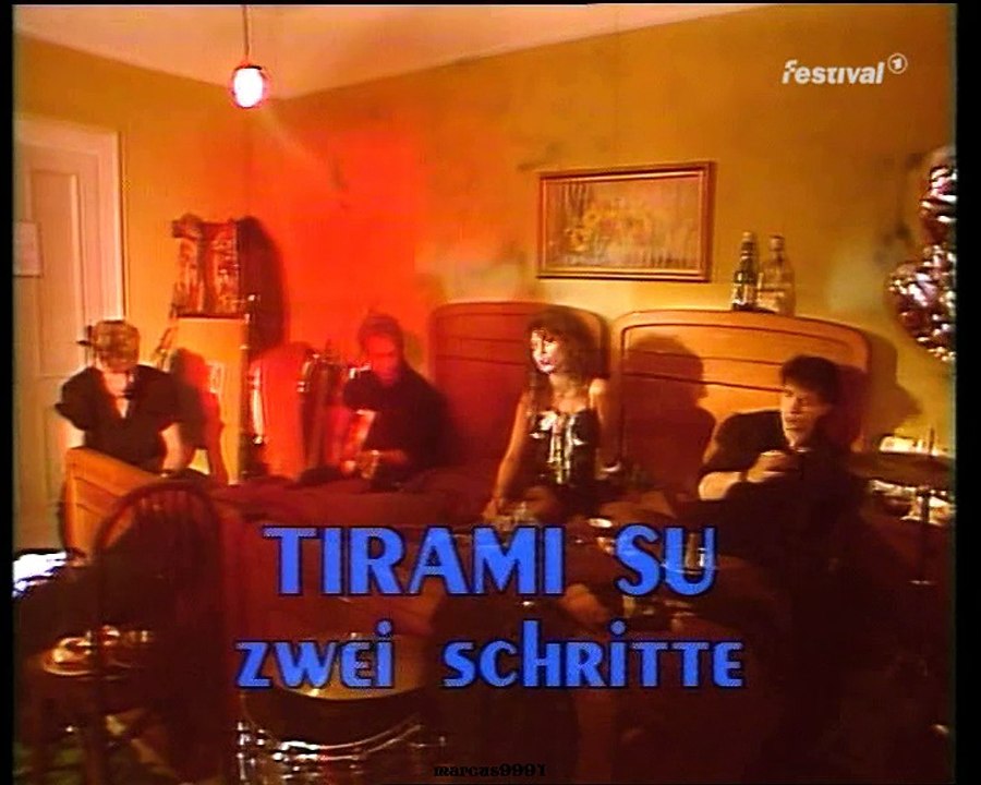 Tirami Su - Zwei Schritte (Bananas)