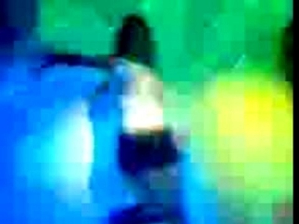 Dom, kevin et une gogo vraiment charmante à l'h2o