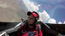 Desmayo de niño en pleno vuelo es viral en YouTube