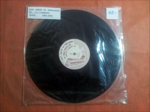 WRONG STATION RIGHT PLATFORM.(SILVERLINING.(FILL THE GAPS.)(12''.)(2002.)