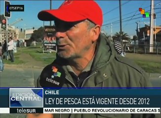 Chile: miles de pescadores exigen anulación de la Ley de Pesca vigente