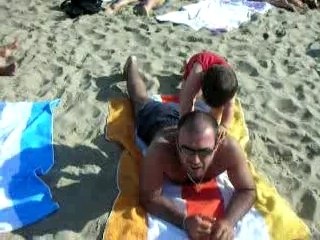 J'embête pas papa à la plage