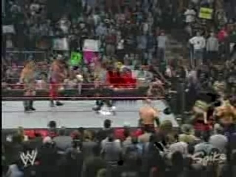 Wwe 2003 - batista & orton & kane vs goldberg & hbk & rvd