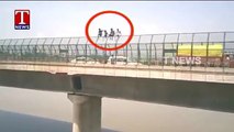 Teenagers Deadly Stunt, Jumps Into Yamuna River From NH 2 Bridge - Agra - T News