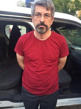 15 Temmuz'da Hakimiyet Bende Diyen Amiral Tanınmamak İçin Sakal Bırakmış