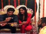 VIDEO Katrina Kaif - Sidharth Malhotra Doing Funny Aarti of Kala Chashma