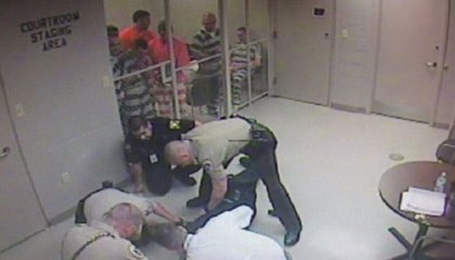 Prison Guard Collapses In Front Of These Inmates. What They Do When They See It Shocking