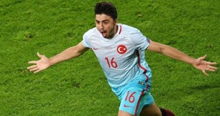 Aston Villa Görevlileri, Rusya ve Hırvatistan Maçında Ozan Tufan'ı İzledi