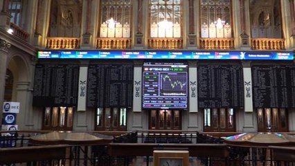 La Bolsa española consolida los 9.000 puntos y sube el 0,82 % a mediodía