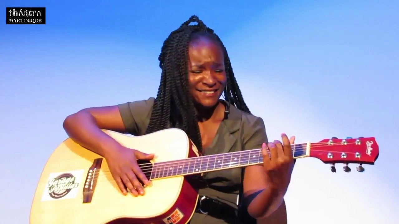 CECILE DJUNGA  MARTINIQUE COMEDY CLUB
