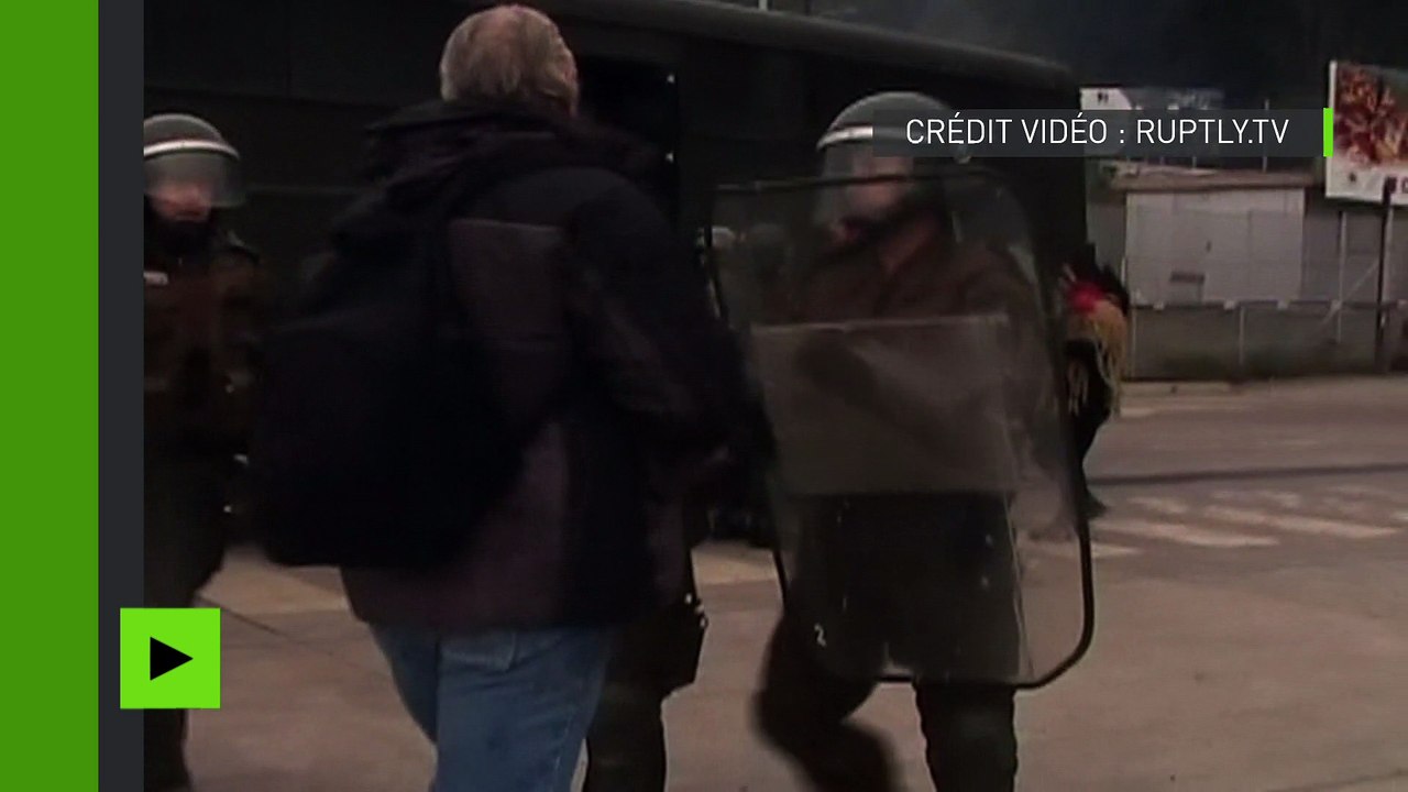 Des pêcheurs chiliens violemment réprimés à grand renfort de canons à eau et balles en caoutchouc