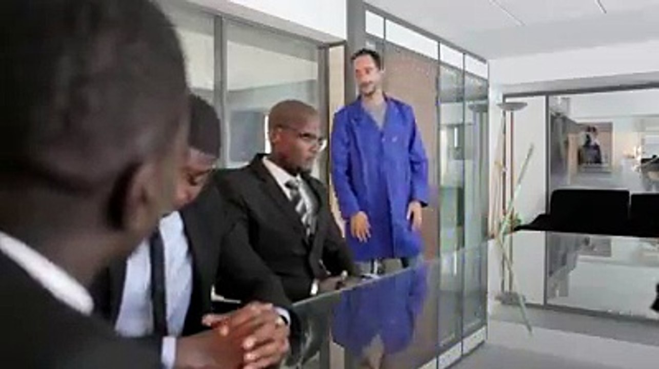 Yassine Belattar tacle les clichés de notre société avec originalité et humour