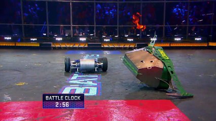 Yeti vs. Chomp - BattleBots