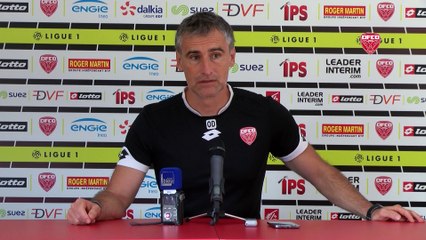 Conférence de presse d'Olivier Dall'Oglio avant Angers-DFCO