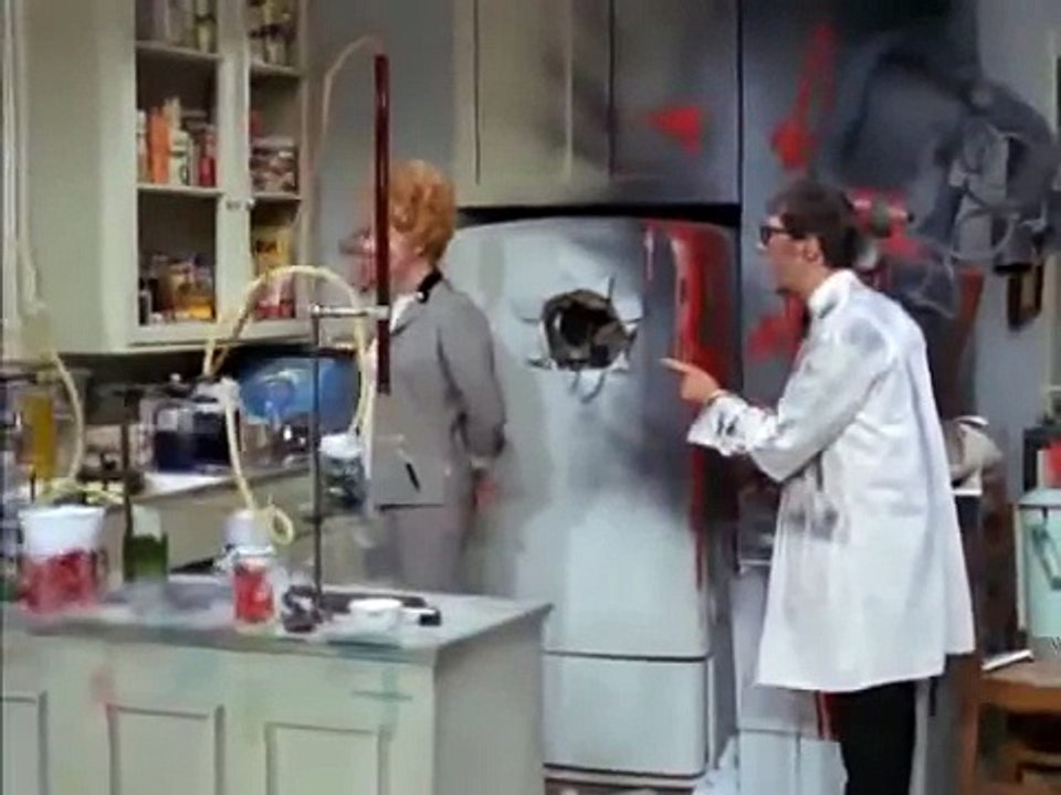 The Lucy Show S-4 E-23  Lucy, the Robot 1