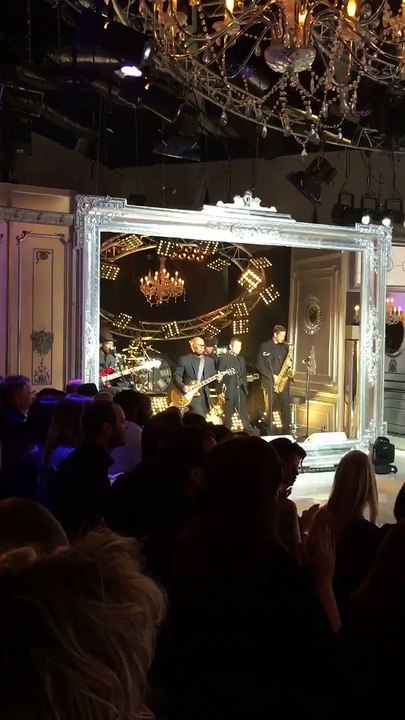 Les Gréements de Fortune mettent l'ambiance sur le plateau de "Salut les terriens" sur C8