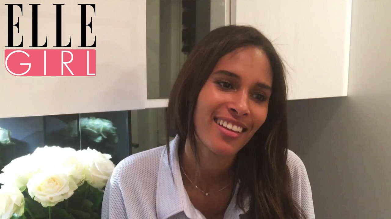 Follow Me - Une journée avec Cindy Bruna: Interview au Takotak #1 | En exclusivité sur ELLE Girl