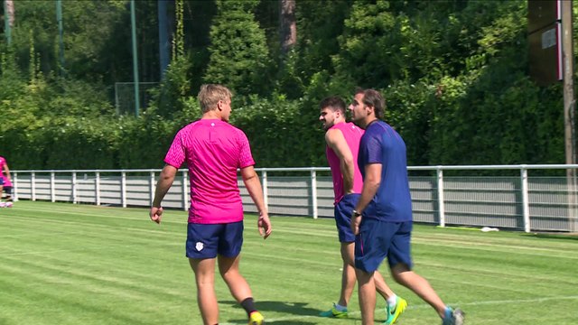 Top 14 Stade français - Castres Olympique: conférence d'avant match de Hugo Bonneval