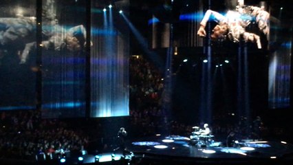 Muse - Dead Inside, Oakland Oracle Arena, 12/15/2015