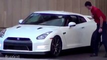 Drag Race - Nissan GTR VS Mustang GT