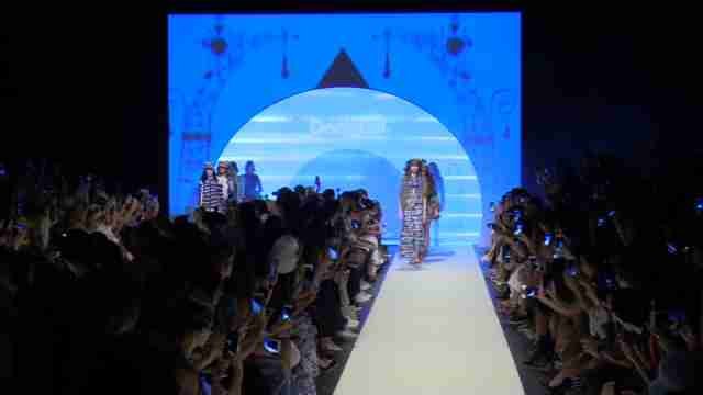 Diseños vanguardistas y nuevas tecnologías en la Semana de la Moda de Nueva York