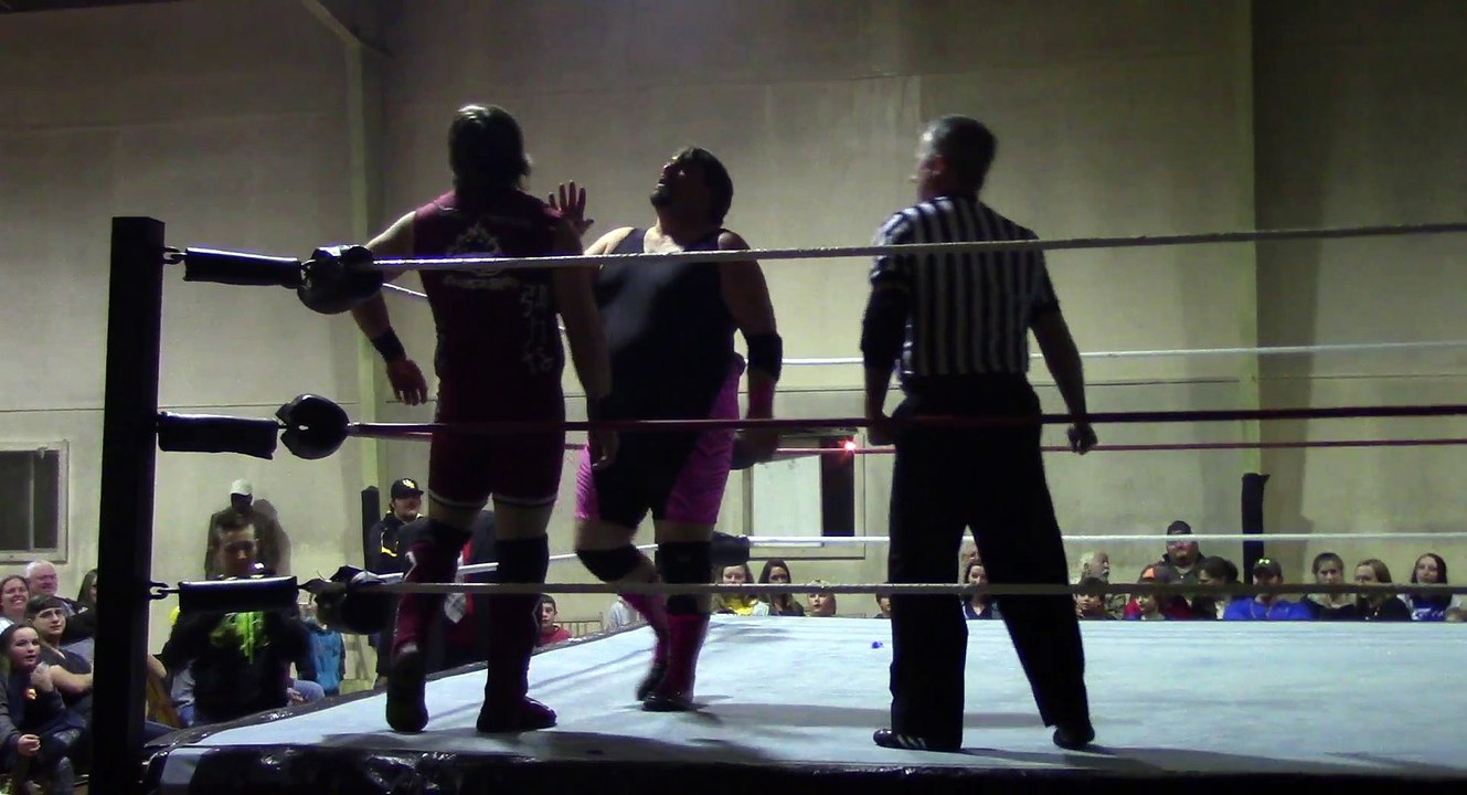 "Gamechanger" Xtian Blake vs. "Marvelous" Monty Warbucks w/ BiG RAMP - Pro Wrestling EGO