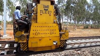 Amazing railway track replace rails and sleepers_HIGH