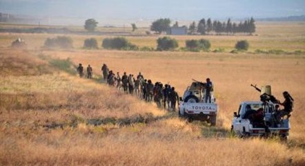 Suriye'de Rakka Denklemi! Kim Kimi Destekliyor