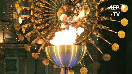 Rio brilla con fuego paralímpico entre samba y protesta