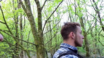 Ben Phillips | We found it!!! VLOG - I need a crap in the forest!