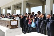 Cumhurbaşkanı Erdoğan, Kocatepe Camisinin Eski İmamının Cenazesine Katıldı