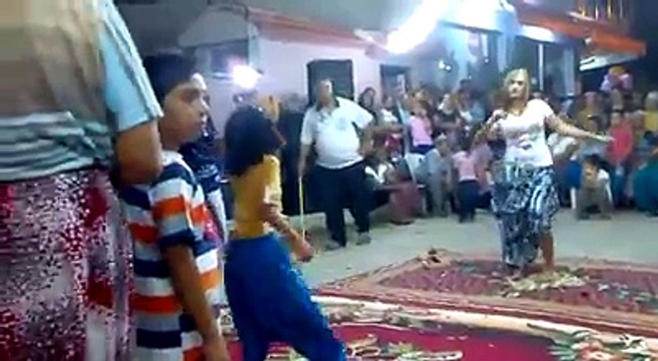 Roman Havaları Eşliğinde Roman Düğünü