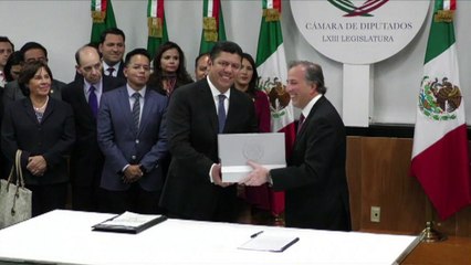Fuerte recorte en plan de presupuesto de México para 2017