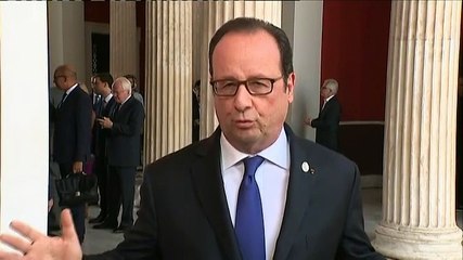 Trois femmes interpellées dans l'affaire des bonbonnes de gaz, Hollande affirme qu'un "attentat a été déjoué"