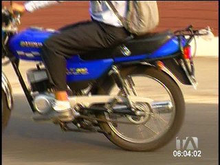 Pillos sufren accidente en motocicleta