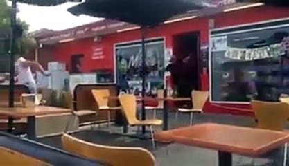 Ha Ha Ha !!! Throw n Run