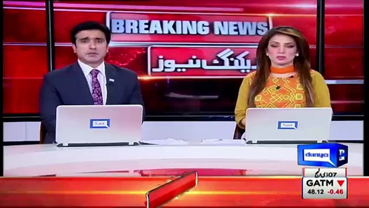 Breaking News:- Mehmood Khan Achakzai Insulted At Heathrow Airport
