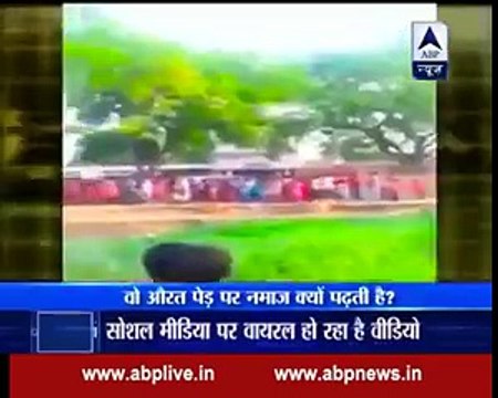 Prayer Tree Branch In India Showing The Woman Praying