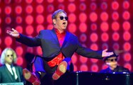 Dünyaca Ünlü Şarkıcı Elton John Antalya'da Sahne Aldı