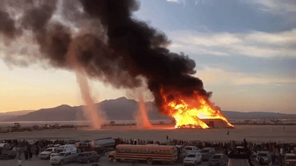 Video Shows Pyramid Art Installation Going Up in Dawn Blaze at Burning Man 2016