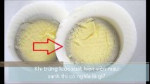 Khi trứng luộc xuất hiện viền màu xanh thì có nghĩa là gì