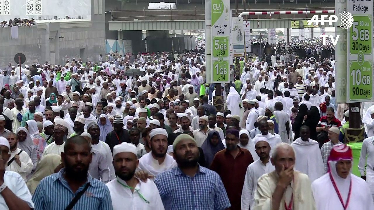 Les musulmans se pressent à La Mecque pour le début du hajj,
