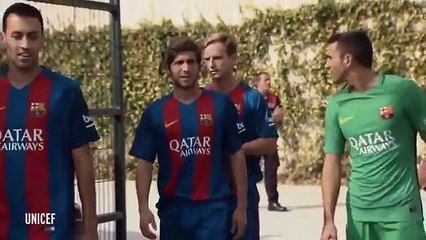 Quand Lionel Messi et les joueurs du Barça affrontent l’équipe d’Espagne de cécifoot