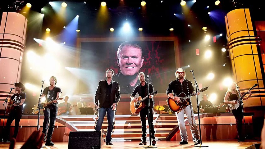Keith Urban, Toby Keith Laud Glen Campbell Prior to ACM Honors Tribute - video Dailymotion