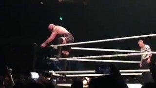 Big Show breaks the middle rope at WWE Live Manila - SPORTS WORLD