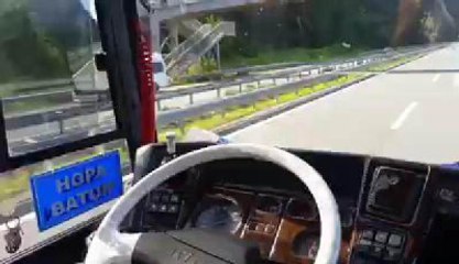 Midibüs Şoförü Koltuğundan Kalktı, Görüntüleri Paylaştı!