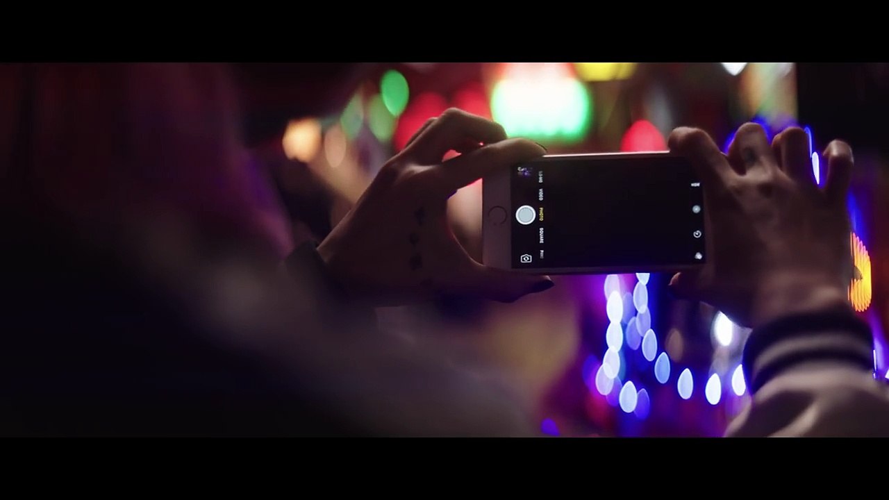 Apple – Introducing iPhone 7