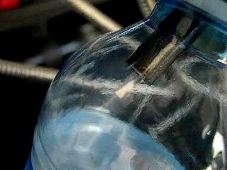 Debit injecteur plateau a fond