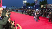 مونيكا بلوتشي على السجادة الحمراء خلال مهرجان البندقية السينمائي